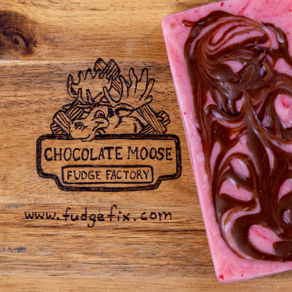 Raspberry Chocolate Swirl - 110g Fudge Bar